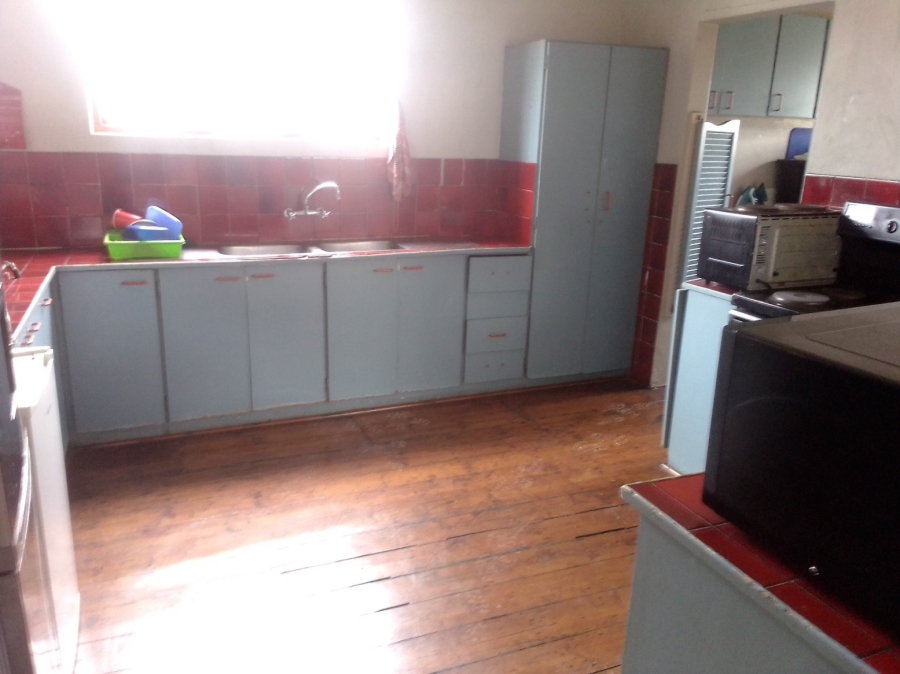 10 Bedroom Property for Sale in Quigney Eastern Cape